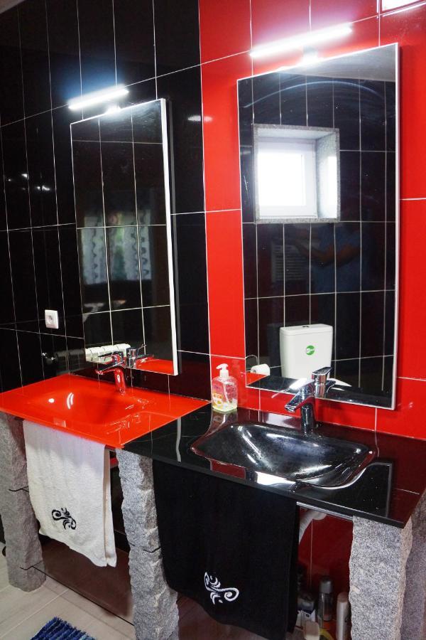 Casinha Das Bonecas - Casa Com Piscina Privada Aveiro Exteriör bild