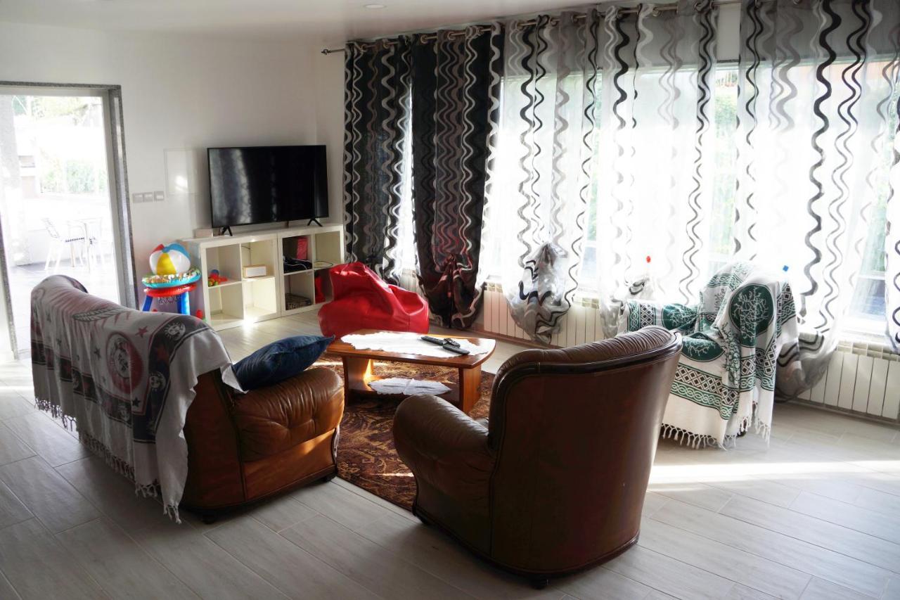 Casinha Das Bonecas - Casa Com Piscina Privada Aveiro Exteriör bild