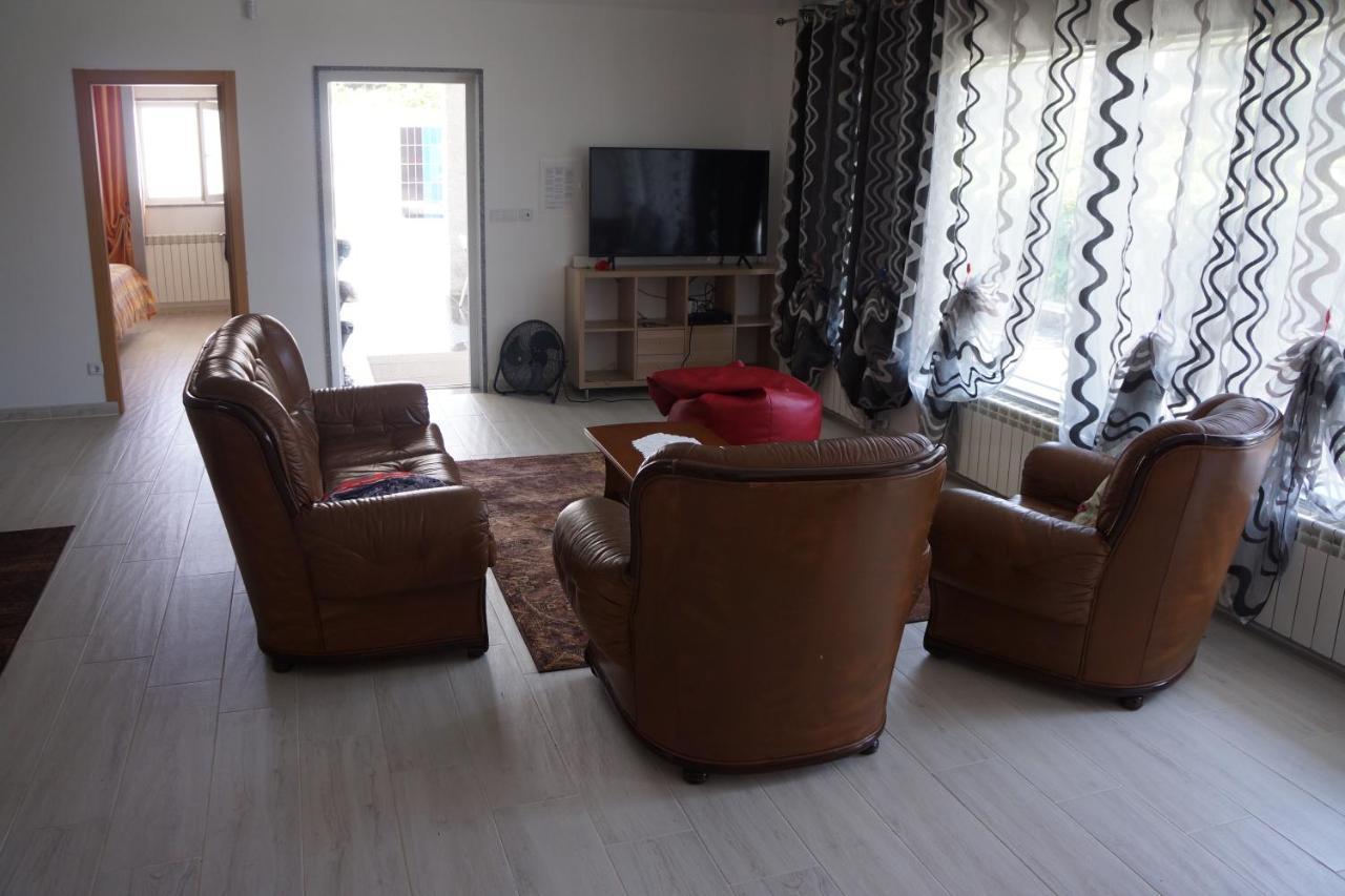 Casinha Das Bonecas - Casa Com Piscina Privada Aveiro Exteriör bild