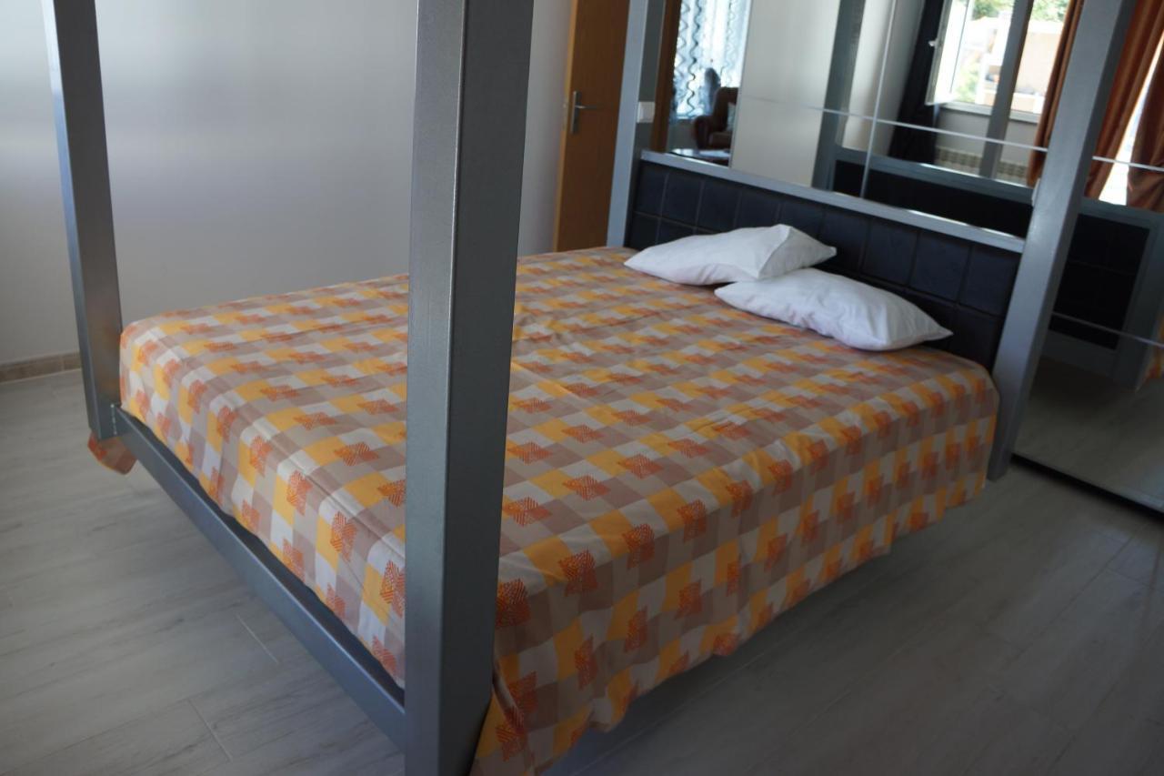 Casinha Das Bonecas - Casa Com Piscina Privada Aveiro Exteriör bild
