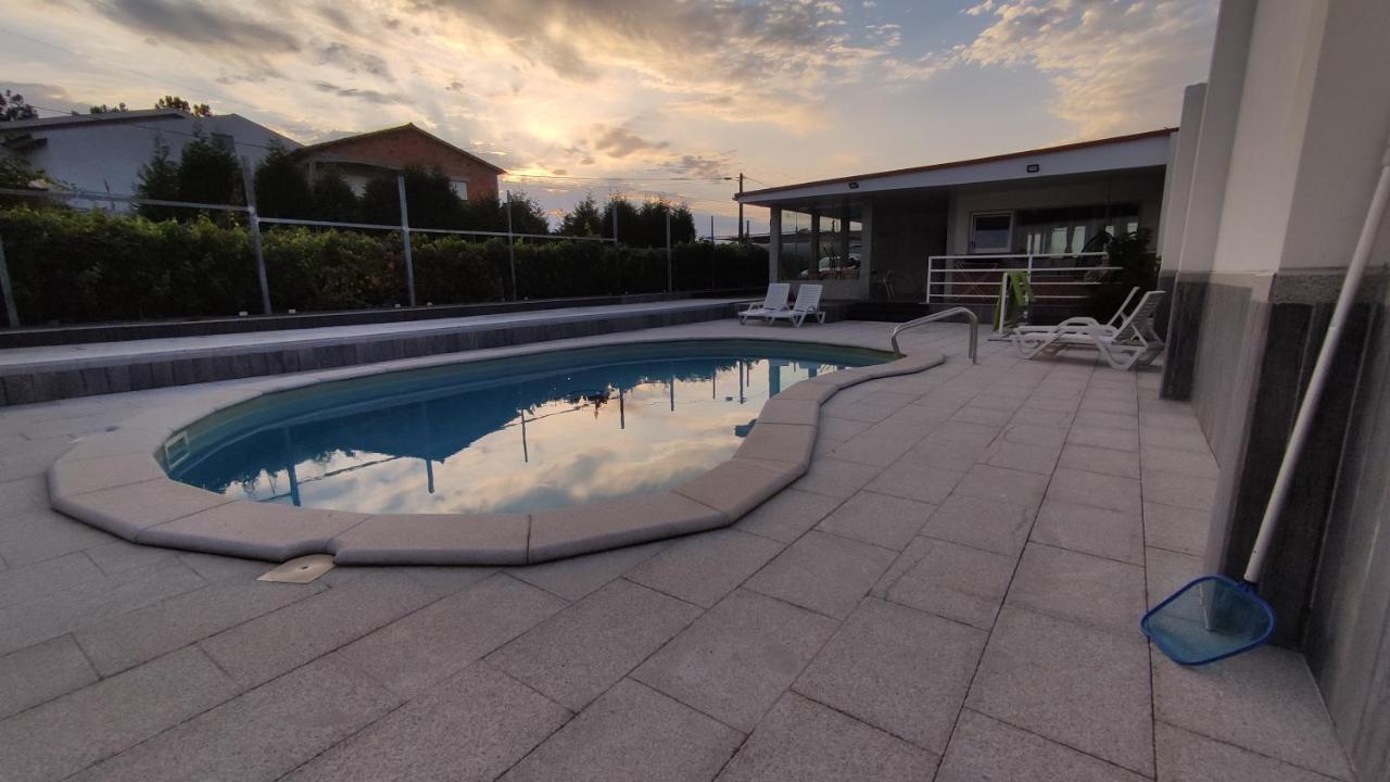 Casinha Das Bonecas - Casa Com Piscina Privada Aveiro Exteriör bild